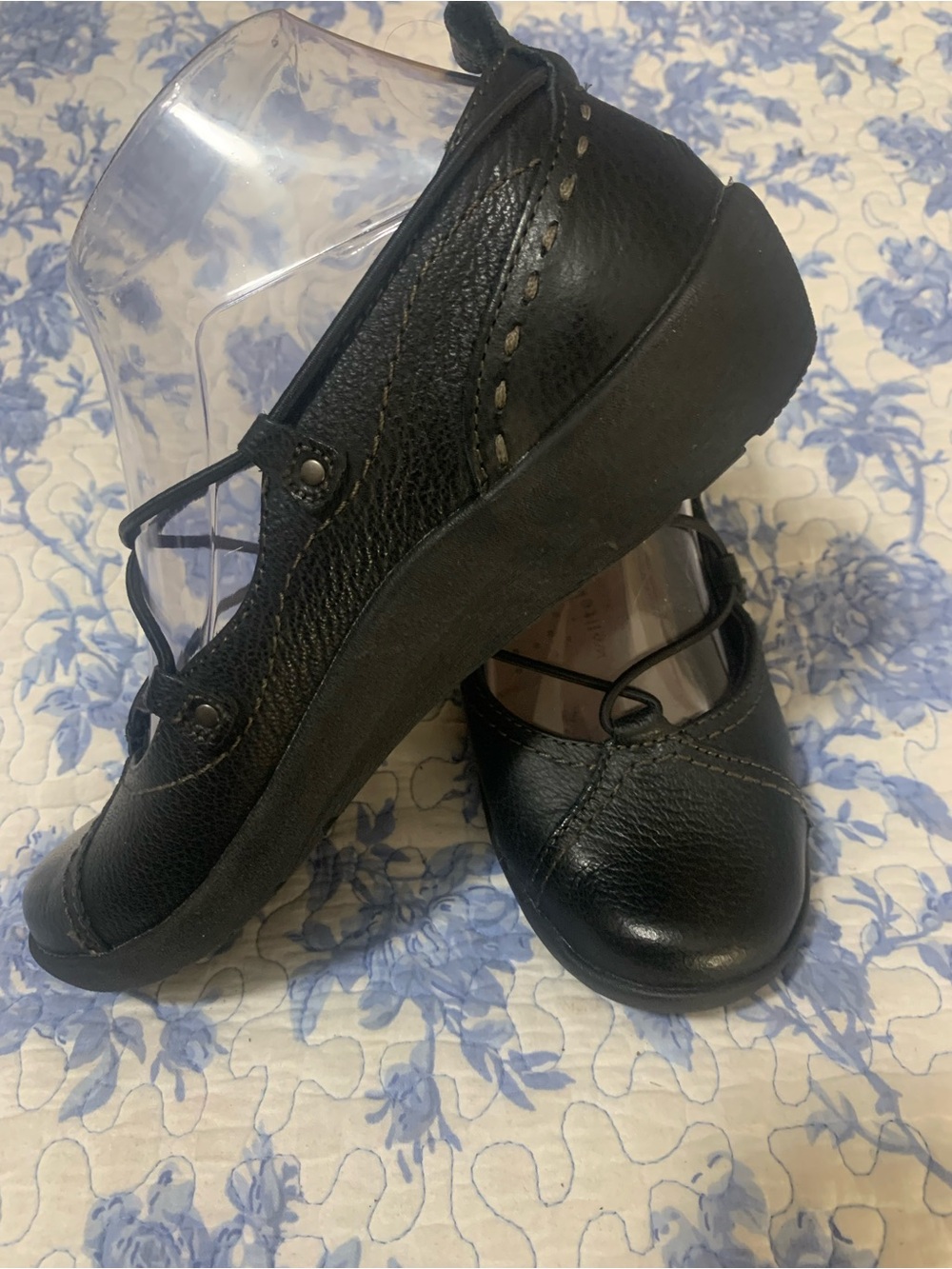 Earth Origins Black Leather Mary Jane Flats